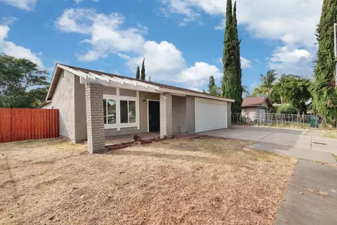 Exterior - 1117 Knickerbocker Dr, Stockton, CA 95210 photo 3 of 13