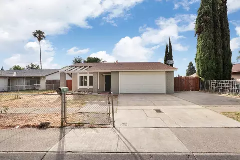 Exterior - 1117 Knickerbocker Dr, Stockton, CA 95210 photo 2 of 13