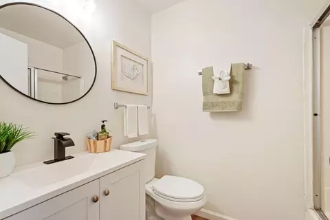 Bath - 1117 Knickerbocker Dr, Stockton, CA 95210 photo 1 of 4