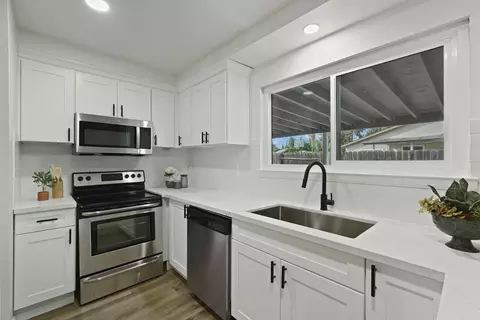 Kitchen - 1117 Knickerbocker Dr, Stockton, CA 95210 photo 2 of 4