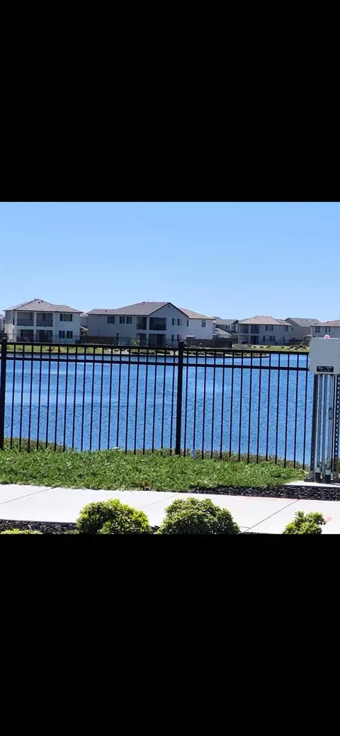 5820 Lagrande Way, Stockton, CA 95219