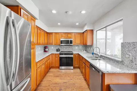 Kitchen - 2185 Holder Ln, Tracy, CA 95377 photo 1 of 2