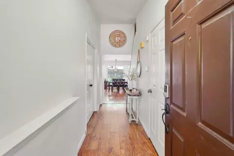 Entry Way - 2185 Holder Ln, Tracy, CA 95377 photo 1 of 2
