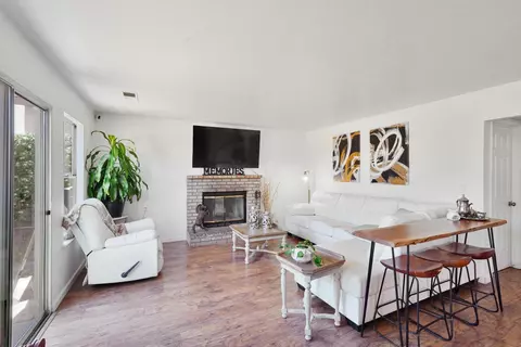 Living - 2185 Holder Ln, Tracy, CA 95377 photo 1 of 2