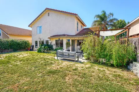 Exterior - 2185 Holder Ln, Tracy, CA 95377 photo 7 of 9