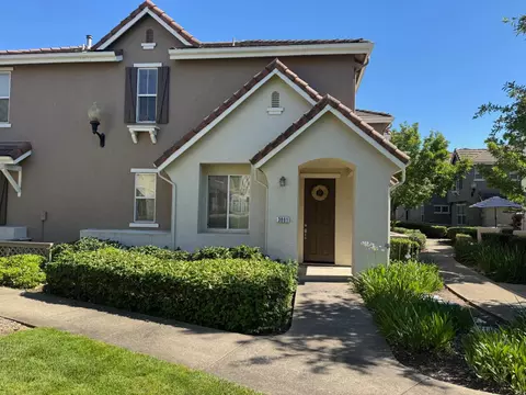 3801 Esplanade Cir, Folsom, CA 95630