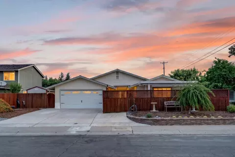 283 Brewster Ave, Sacramento, CA 95831