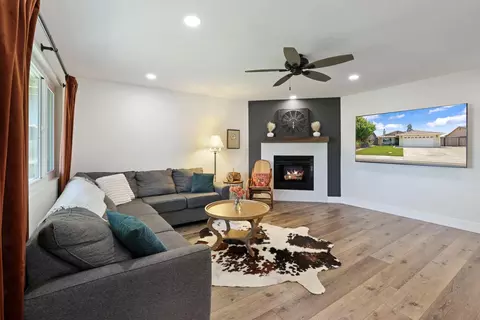 1342 7th St, Ripon, CA 95366 photo 7
