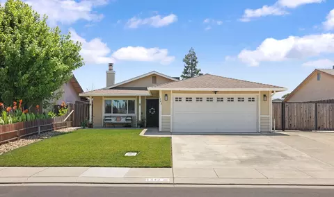 1342 7th St, Ripon, CA 95366