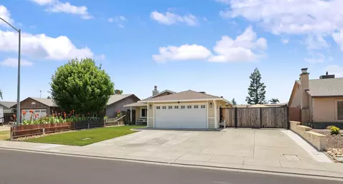 1342 7th St, Ripon, CA 95366 photo 2