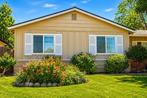 105 Coralie Way, Folsom, CA 95630