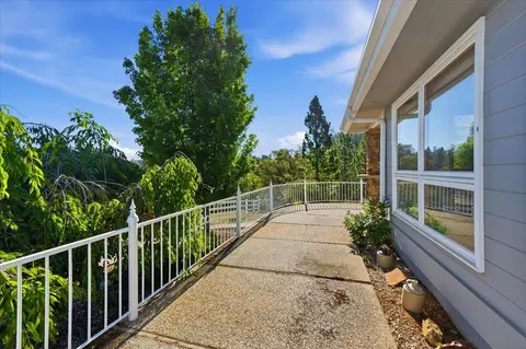 Exterior - 22233 Mccourtney Rd, Grass Valley, CA 95949 photo 9 of 43