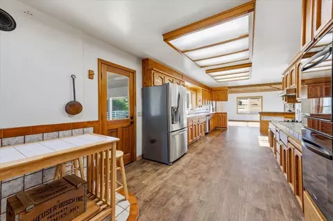 Kitchen - 22233 Mccourtney Rd, Grass Valley, CA 95949 photo 3 of 5