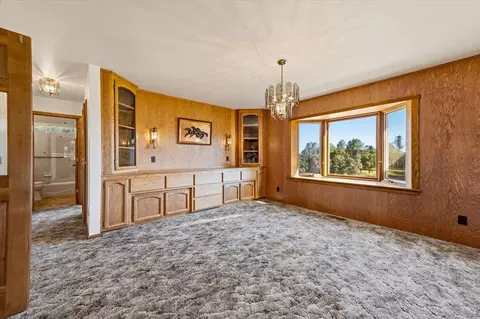 Living - 22233 Mccourtney Rd, Grass Valley, CA 95949 photo 4 of 6
