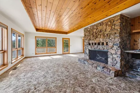 Living - 22233 Mccourtney Rd, Grass Valley, CA 95949 photo 1 of 6
