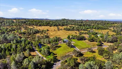 View/Area - 22233 Mccourtney Rd, Grass Valley, CA 95949 photo 7 of 11