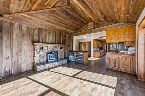 Living - 22233 Mccourtney Rd, Grass Valley, CA 95949 photo 6 of 6