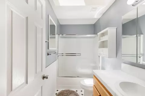 Bath - 1392 Oak Ridge Dr, Colfax, CA 95713 photo 6 of 6