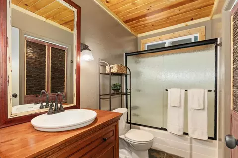 Bath - 2218 Pardee Dr, Arnold, CA 95223 photo 1 of 3