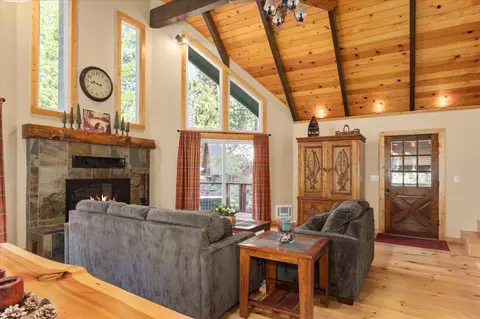 Living - 2218 Pardee Dr, Arnold, CA 95223 photo 3 of 5