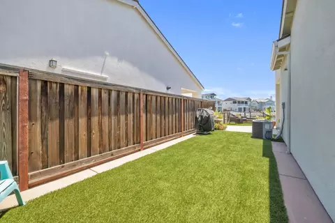 Exterior - 3077 Delta Coves Dr, Bethel Island, CA 94511 photo 9 of 13