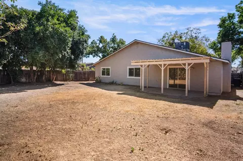 Exterior - 844 Emory Ct, Merced, CA 95341 photo 7 of 7