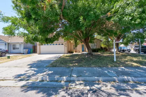 385 N 1st St, Los Banos, CA 93635