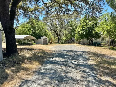 16216 Duggans Rd, Grass Valley, CA 95949