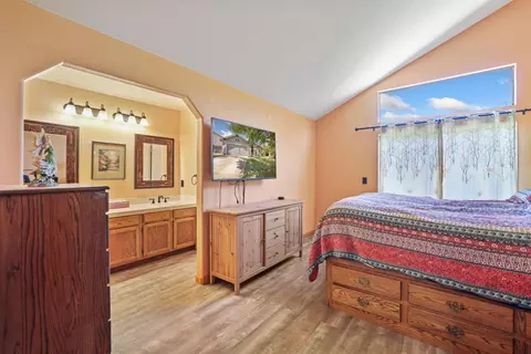 Bedroom - 1935 Foxtail Ct, Tracy, CA 95376 photo 2 of 3