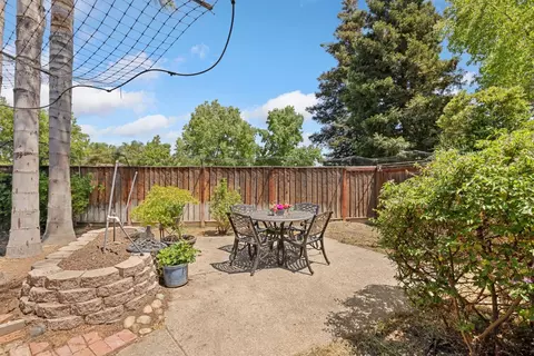 Exterior - 1935 Foxtail Ct, Tracy, CA 95376 photo 11 of 18