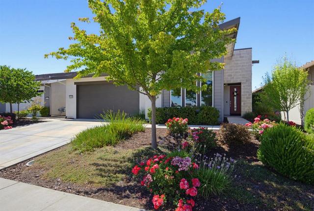 2305 Overjoy Ln, Roseville, CA 95747