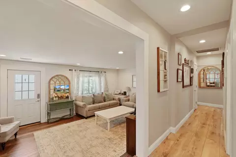 Entry Way - 10332 E Ada Ave, Stockton, CA 95215 photo 1 of 1