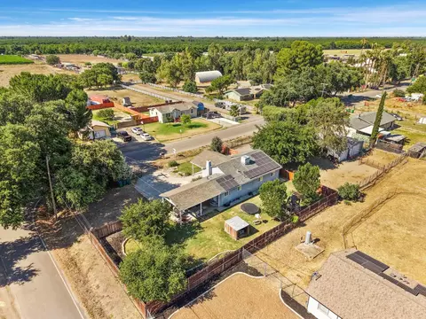 View/Area - 10332 E Ada Ave, Stockton, CA 95215 photo 13 of 17