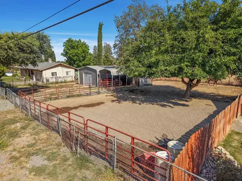 Exterior - 10332 E Ada Ave, Stockton, CA 95215 photo 17 of 21