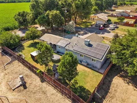 View/Area - 10332 E Ada Ave, Stockton, CA 95215 photo 16 of 17