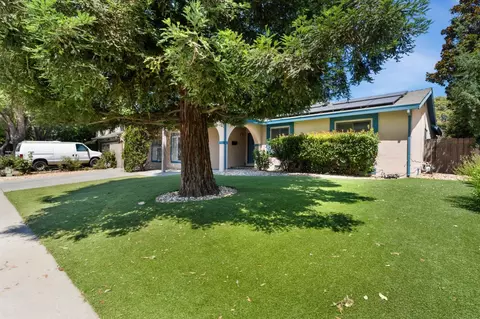Exterior - 407 Del Oro Ave, Davis, CA 95616 photo 2 of 5