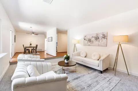 Living - 407 Del Oro Ave, Davis, CA 95616 photo 4 of 4