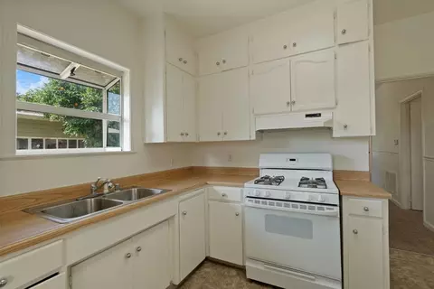 3134 N Sutter, Stockton, CA 95204 photo 4