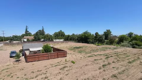 2508 Paradise Rd, Modesto, CA 95351 photo 2
