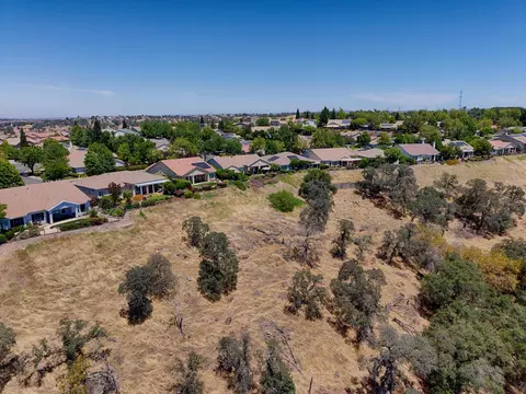 View/Area - 3752 Coldwater Dr, Rocklin, CA 95765 photo 6 of 11