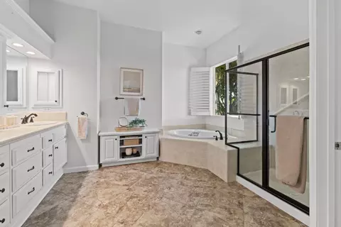 Bath - 3752 Coldwater Dr, Rocklin, CA 95765 photo 3 of 6