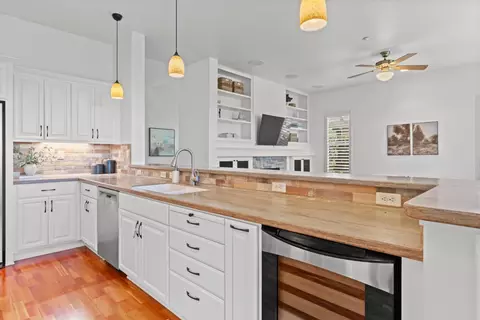Kitchen - 3752 Coldwater Dr, Rocklin, CA 95765 photo 4 of 7