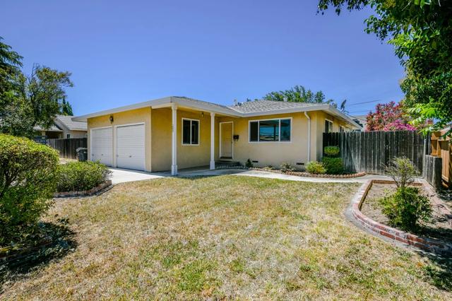 208 Cottonwood St, Woodland, CA 95695