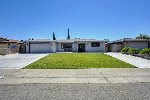 9700 Mira Del Rio Dr, Sacramento, CA 95827