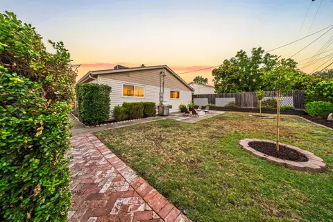 Exterior - 5528 Hesper Way, Carmichael, CA 95608 photo 1 of 7