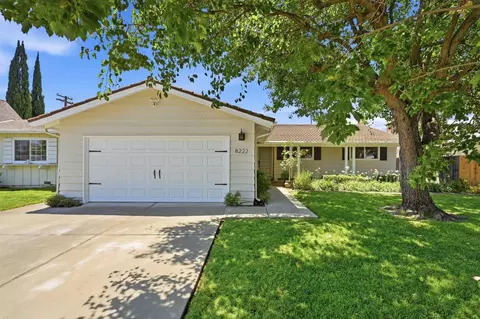 8222 Lake Forest Dr, Sacramento, CA 95826