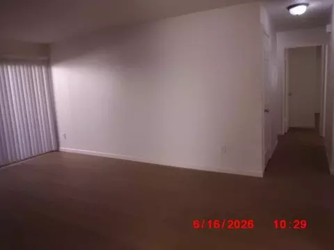 Living - 3400 Sullivan Ct #106, Modesto, CA 95356 photo 2 of 3