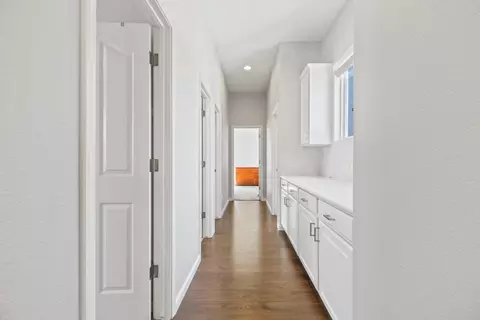 Entry Way - 588 Bob Way, Ripon, CA 95366 photo 2 of 3