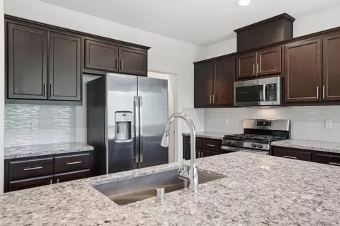 Kitchen - 648 Edgewood Loop, Angels Camp, CA 95222 photo 2 of 4