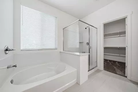 Bath - 648 Edgewood Loop, Angels Camp, CA 95222 photo 1 of 4
